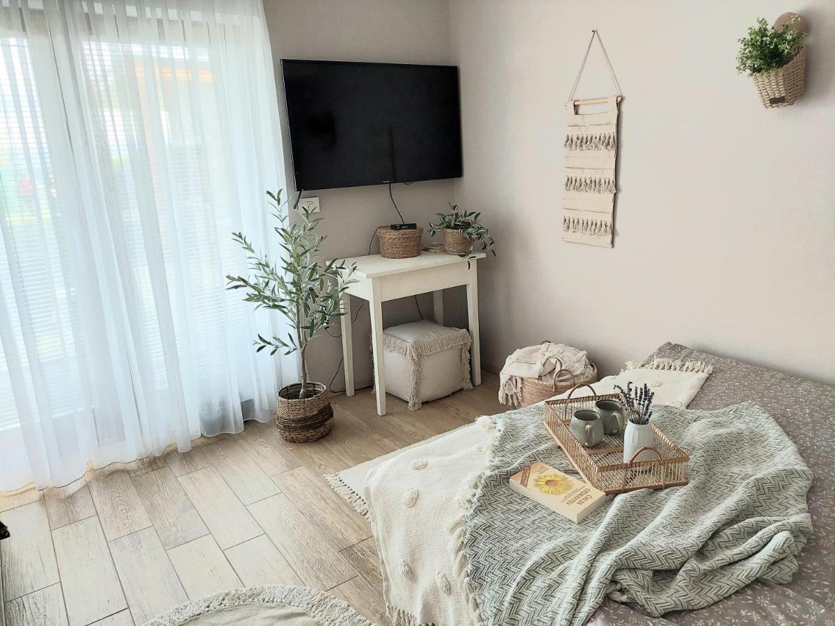 Vineyard Cottage Lan Na Hribu Semic Экстерьер фото